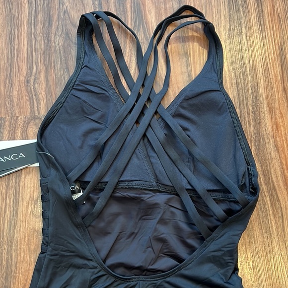 La Blanca Island Goddess Multi Strap Cross-Back One Piece - Picture 7 of 14